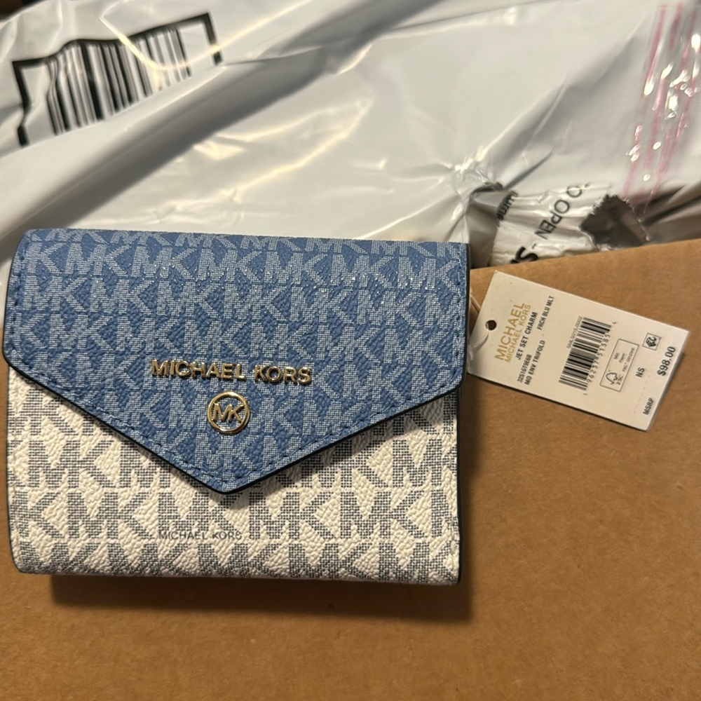Michael Kors Jet Set wallet